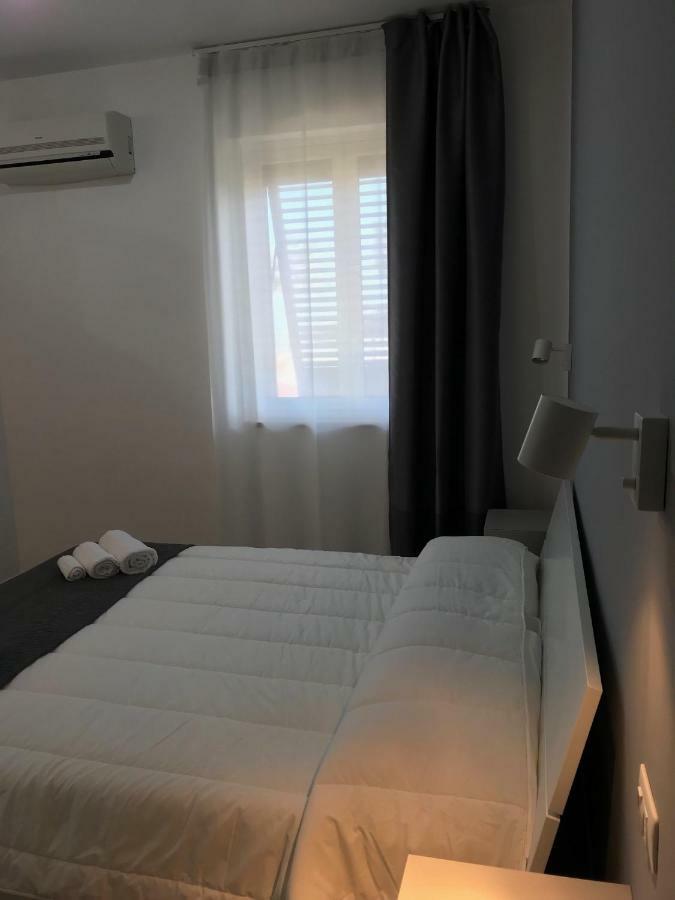 Andrea Case Vacanze L'Ancora 恩佩多克莱港 外观 照片